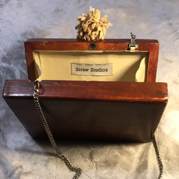 Solid wood “cigar box” crossbody purse - Picture 5 of 8